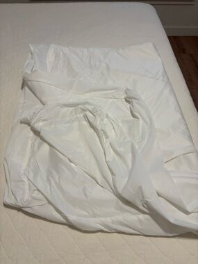 Allerease Zippered Mattress Protector (Full)